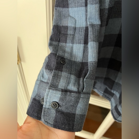 Travis Mathew Quinella Shirt - Size M - NWT - Picture 4 of 5